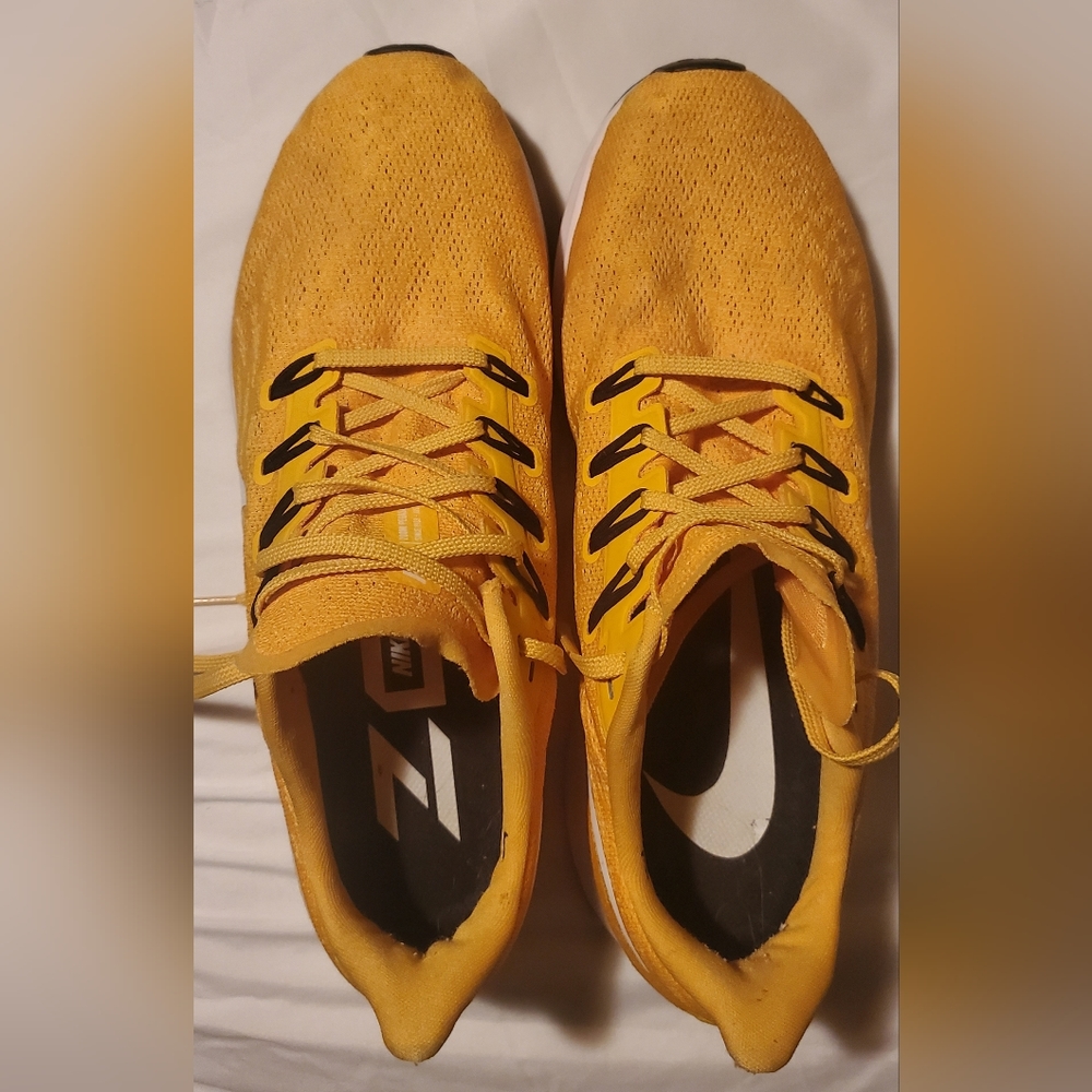 Nike Pegasus 36 Gold Mens Size 11